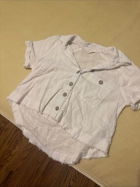 Aeropostale White Button-Front Short Sleeve Women's Top